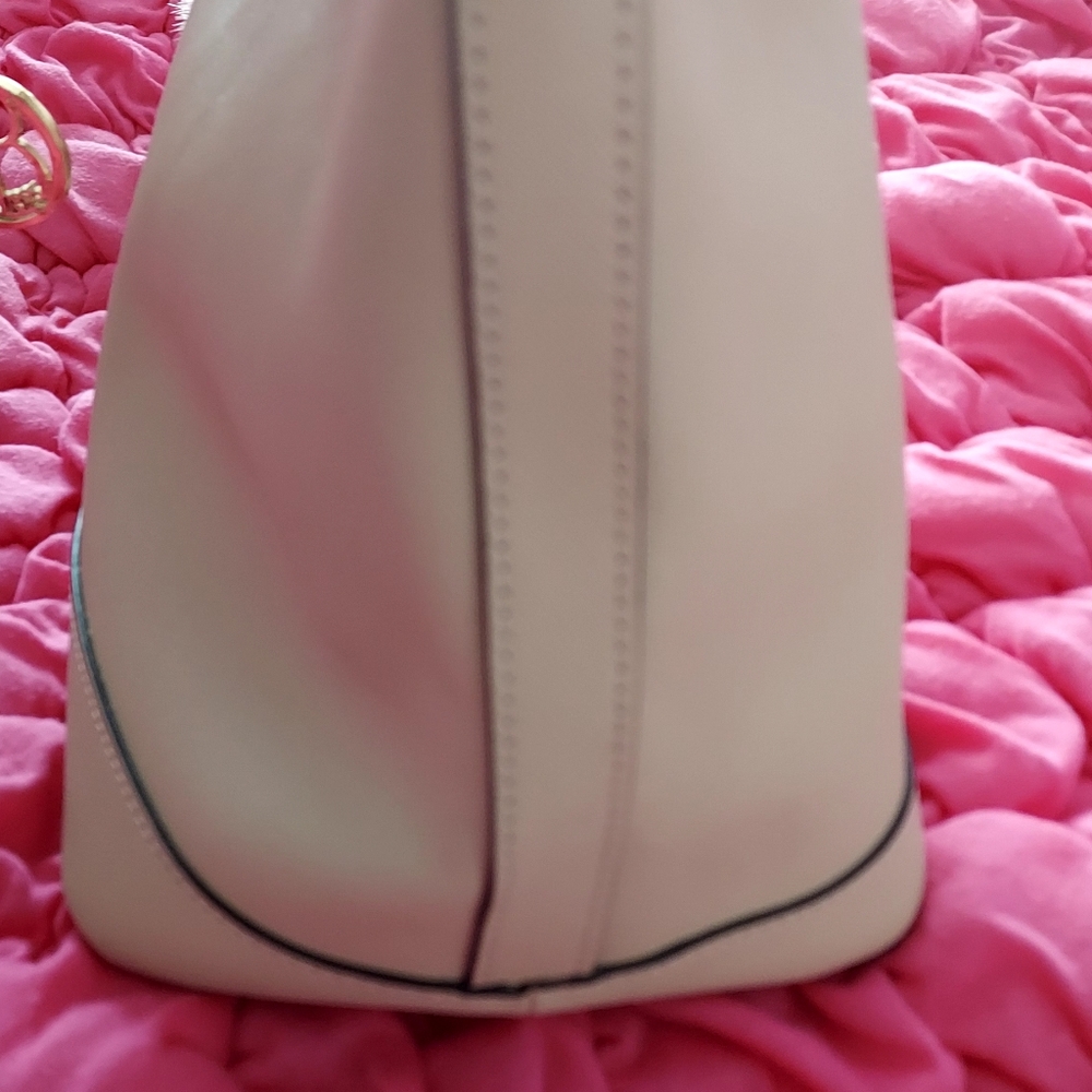 Henri Bendel large leather Satchel  in excellent condition.  Rare !! - Picture 12 of 16